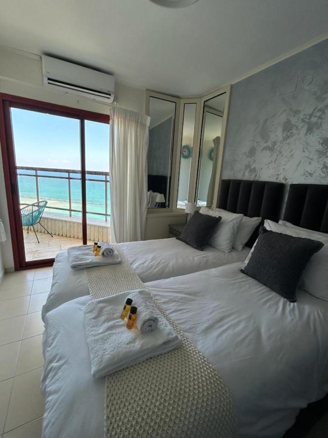 Sea-Front Apartment เนทันยา ภายนอก รูปภาพ